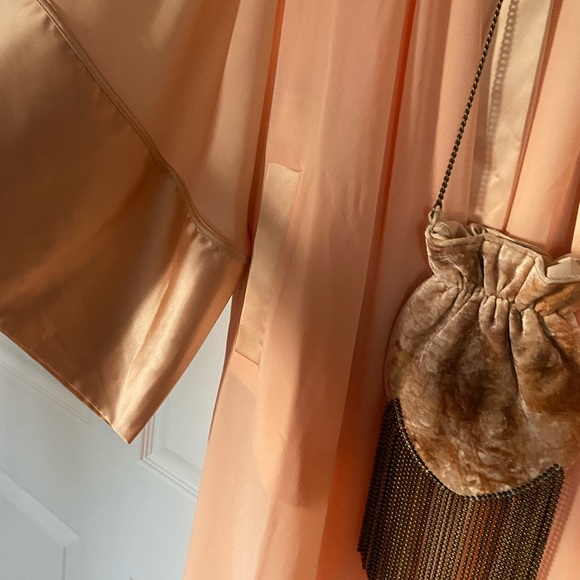 Gorgeous PEACH 🍑 KIMONO